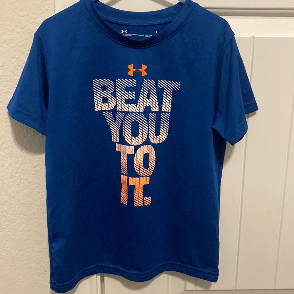 Boys UA shirt